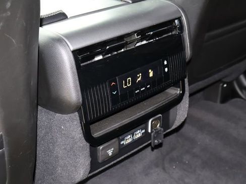 Used 2023 Jeep Wagoneer Series II RWD image 21