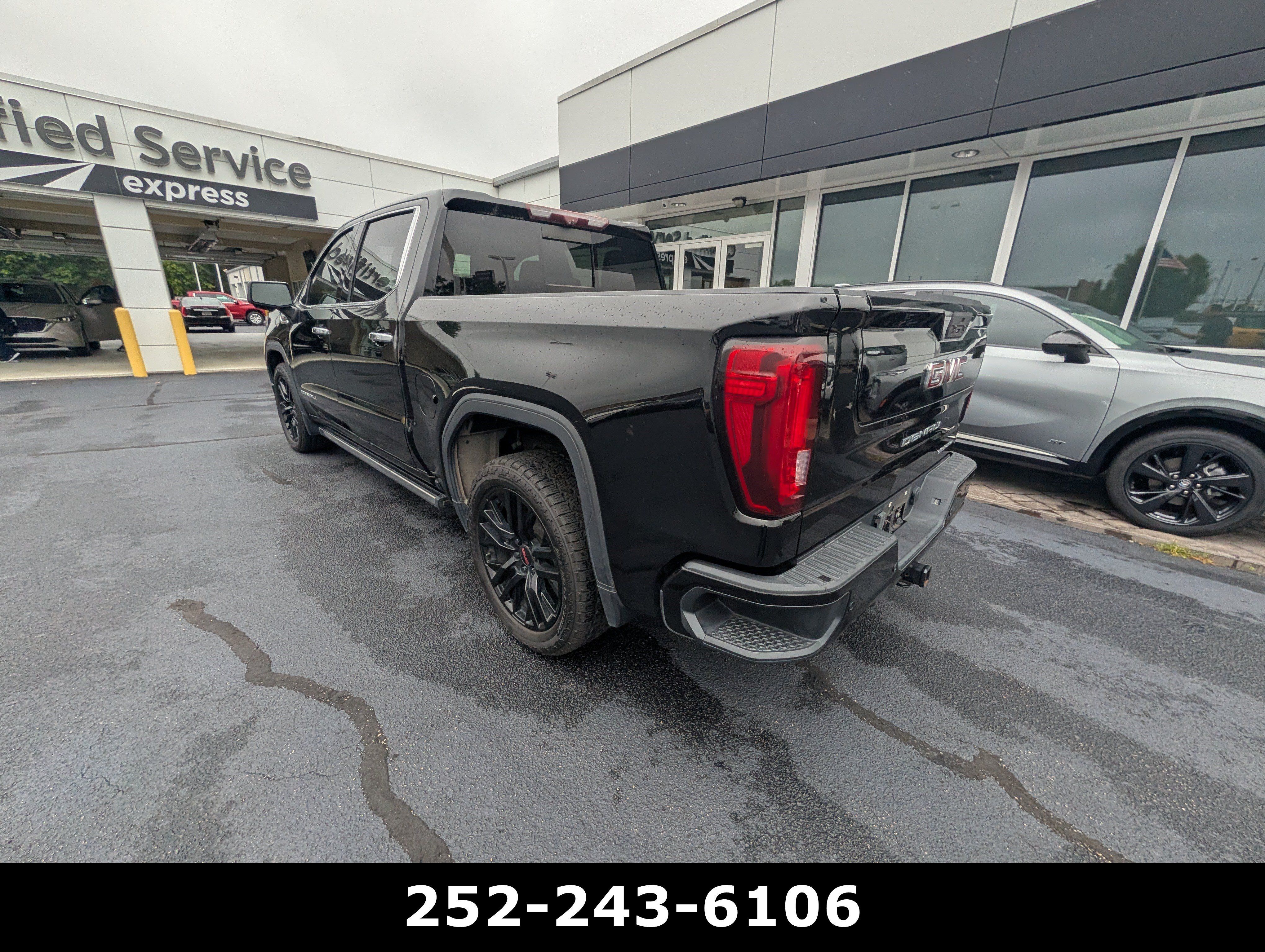 Used 2021 GMC Sierra 1500 Denali w/ Denali Ultimate Package AWD/4WD image 8