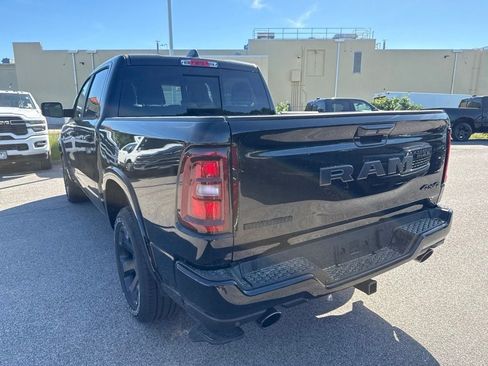 New 2026 RAM 1500 4x4 Crew Cab image 3