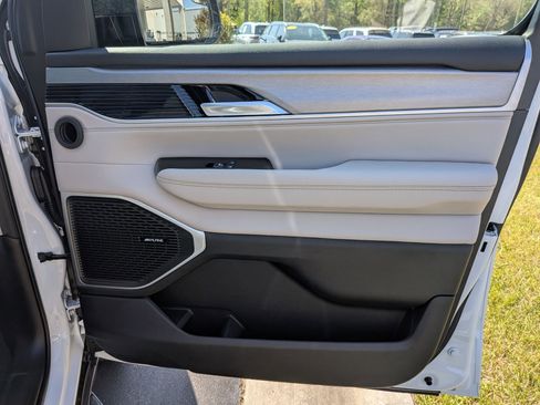 New 2026 Jeep Grand Wagoneer L 4WD image 27