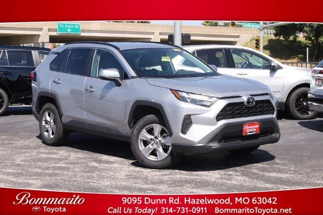 Used 2025 Toyota RAV4 XLE w/ Weather Package AWD/4WD image 1