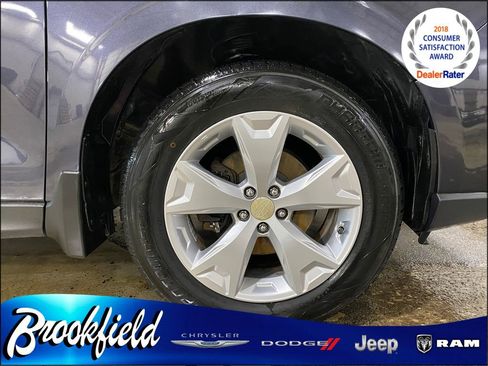 Used 2016 Subaru Forester 2.5i Limited AWD/4WD image 9