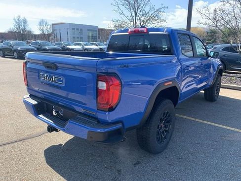 New 2026 GMC Canyon Elevation w/ Convenience Package image 4