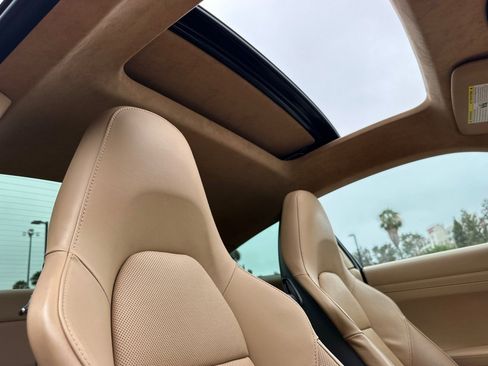 Used 2014 Porsche 911 Carrera RWD image 16