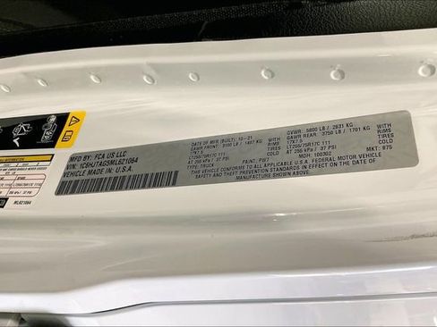 Used 2021 Jeep Gladiator Willys image 36