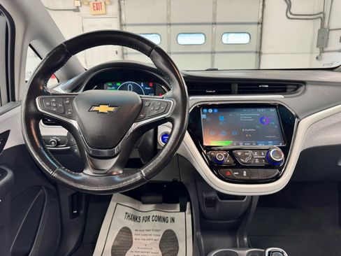 Used 2020 Chevrolet Bolt LT FWD image 18