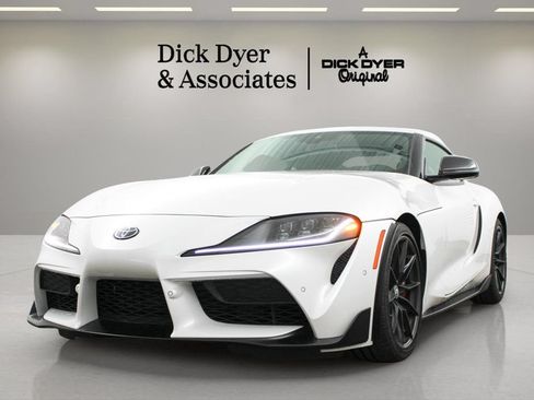 Used 2026 Toyota Supra w/ Driver Assist Package RWD image 5