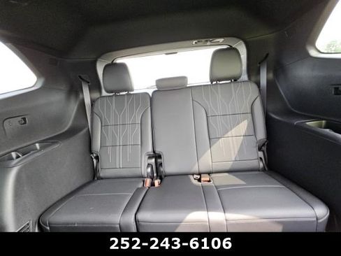 Used 2026 Buick Enclave Avenir w/ Super Cruise Package FWD image 16