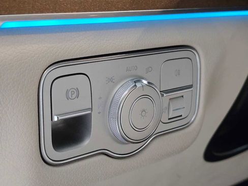 Used 2022 Mercedes-Benz GLE 350 4MATIC image 25