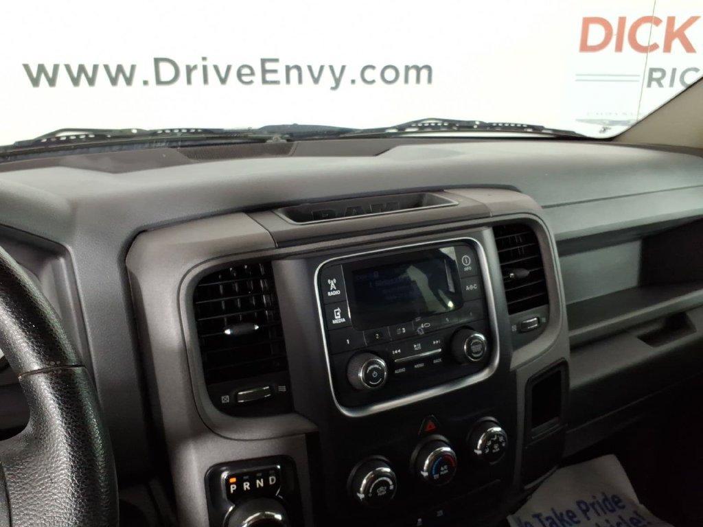 Used 2017 RAM 1500 Express AWD/4WD image 25