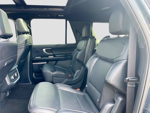 Used 2025 Ford Expedition Max Platinum w/ Stealth Performance Package AWD/4WD image 26