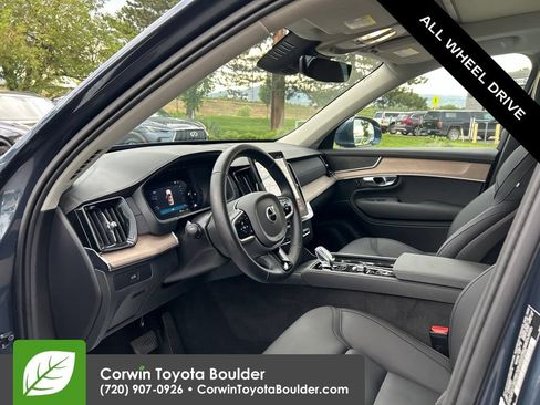 Used 2025 Volvo XC90 B6 Plus AWD/4WD image 24