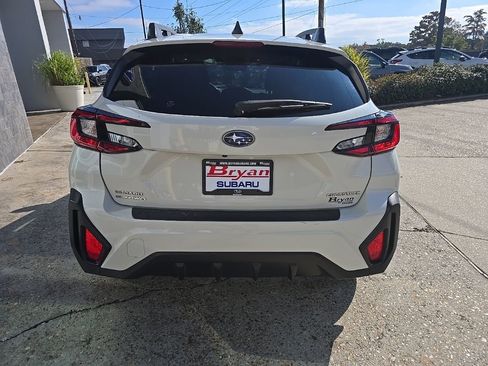 Used 2024 Subaru Crosstrek 2.0i Premium image 8