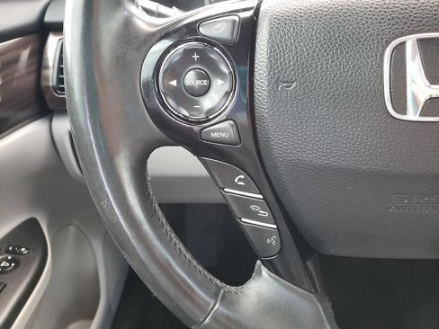 Used 2016 Honda Accord Touring image 13