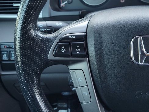 Used 2013 Honda Odyssey EX image 24