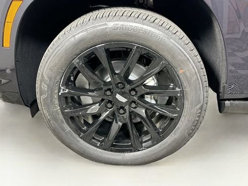 New 2026 Cadillac Escalade ESV Sport w/ LPO, ONYX Package AWD/4WD image 24