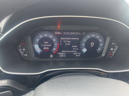 Used 2025 Audi Q3 2.0T Premium image 22