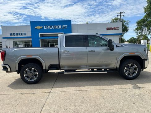 Used 2025 GMC Sierra 2500 SLE w/ SLE Value Package; AWD/4WD image 2