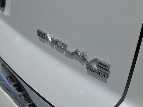 Used 2017 Buick Enclave Leather w/ Trailering Package AWD/4WD image 8