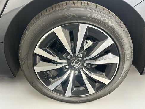Used 2024 Honda Civic EX-L image 11