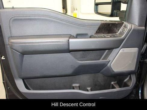 Used 2024 Ford F250 Lariat w/ Lariat Ultimate Package image 18