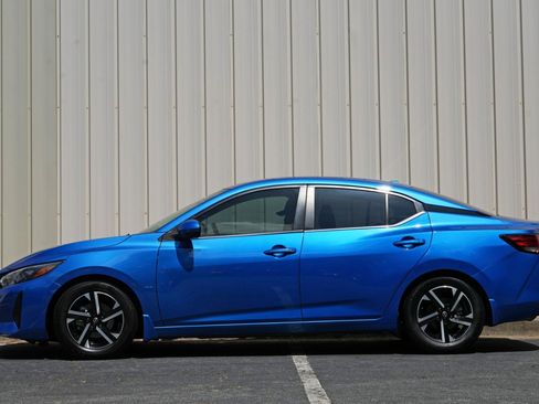 Used 2024 Nissan Sentra SV w/ All-Weather Package FWD image 8