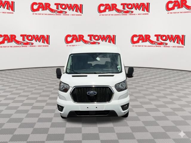 Used 2024 Ford Transit 350 XLT RWD image 3