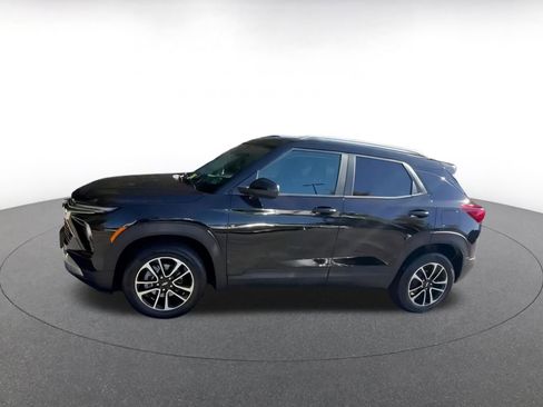 Used 2025 Chevrolet TrailBlazer LT image 8