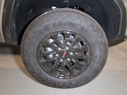 New 2026 GMC Canyon Elevation image 5