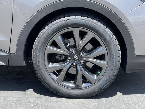 Used 2018 Hyundai Santa Fe Sport AWD/4WD image 16