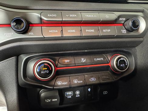 Used 2019 Hyundai Veloster 2.0 Premium image 22