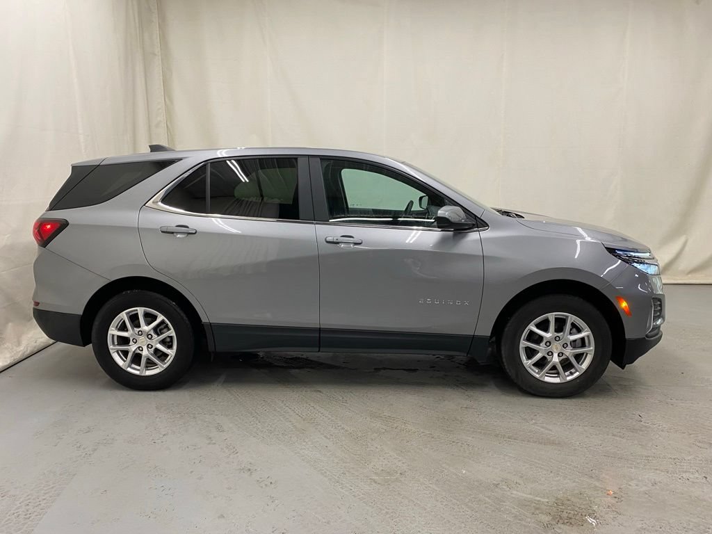 Used 2024 Chevrolet Equinox LT AWD/4WD image 9