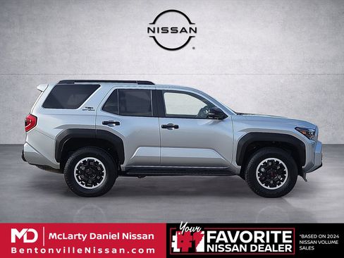 Used 2025 Toyota 4Runner TRD Off-Road Premium w/ Tow Technology Package AWD/4WD image 6