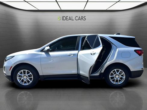 Used 2022 Chevrolet Equinox LT FWD image 11
