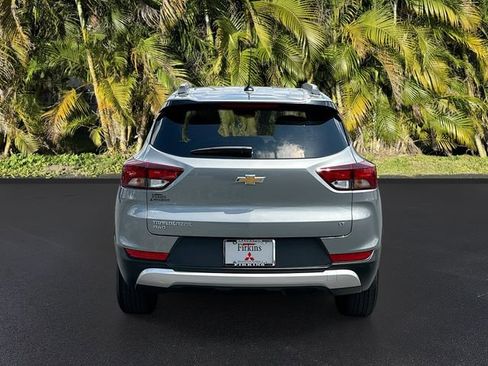 Used 2025 Chevrolet TrailBlazer LT AWD/4WD image 6
