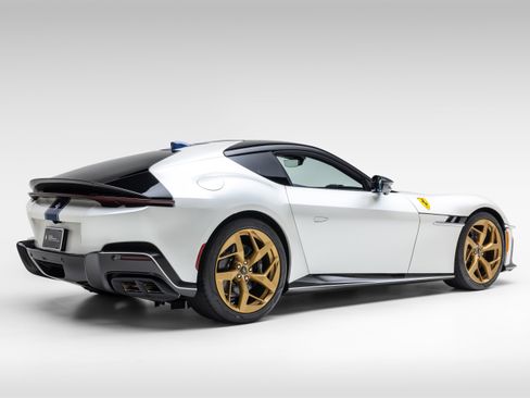 Used 2025 Ferrari 12Cilindri RWD image 5