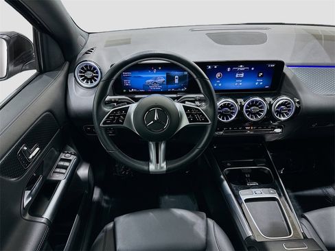 Used 2024 Mercedes-Benz GLA 250 4MATIC image 21