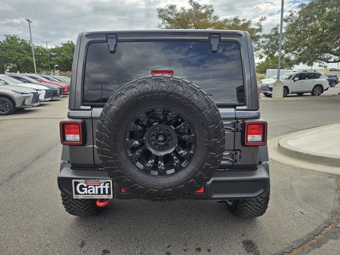 Used 2022 Jeep Wrangler Unlimited Rubicon AWD/4WD image 7