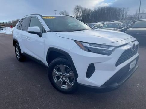 Certified 2022 Toyota RAV4 XLE w/ Convenience Package image 8