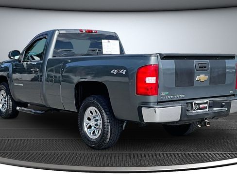 Used 2011 Chevrolet Silverado 1500 W/T image 4