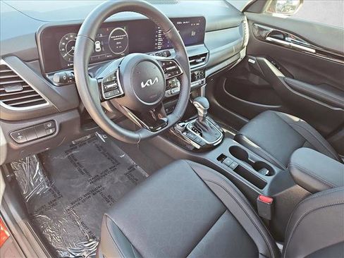 Used 2025 Kia Seltos SX image 13