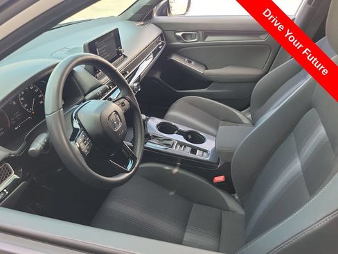 Used 2025 Honda Civic Sport image 3