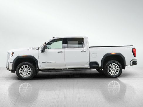 Used 2024 GMC Sierra 2500 SLT w/ SLT Convenience Package AWD/4WD image 2