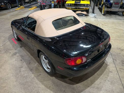 Used 1999 MAZDA MX-5 Miata RWD image 30
