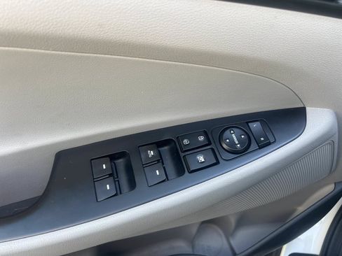 Used 2018 Hyundai Tucson Value w/ Cargo Package FWD image 8