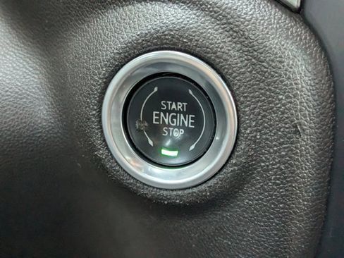 Used 2021 Chevrolet Silverado 1500 LTZ image 28