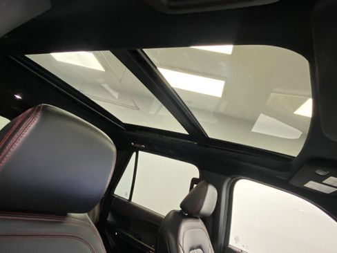 Used 2021 Ford Expedition Max Limited image 24