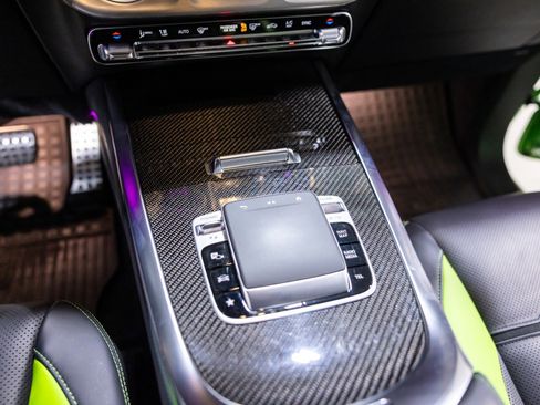 Used 2025 Mercedes-Benz G 63 AMG 4MATIC w/ AMG Carbon Fiber Package image 44