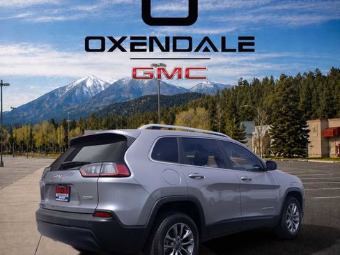 Used 2020 Jeep Cherokee Latitude Plus FWD image 3