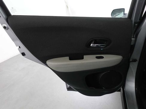 Certified 2021 Honda HR-V LX image 22